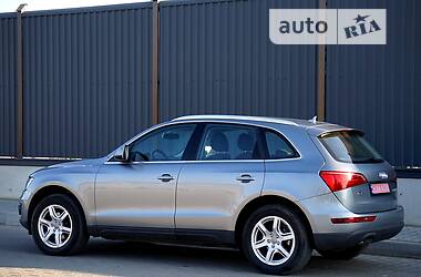 Позашляховик / Кросовер Audi Q5 2010 в 