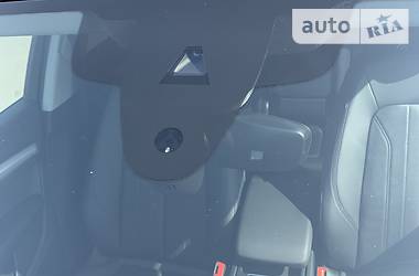 Позашляховик / Кросовер Audi Q5 2017 в 