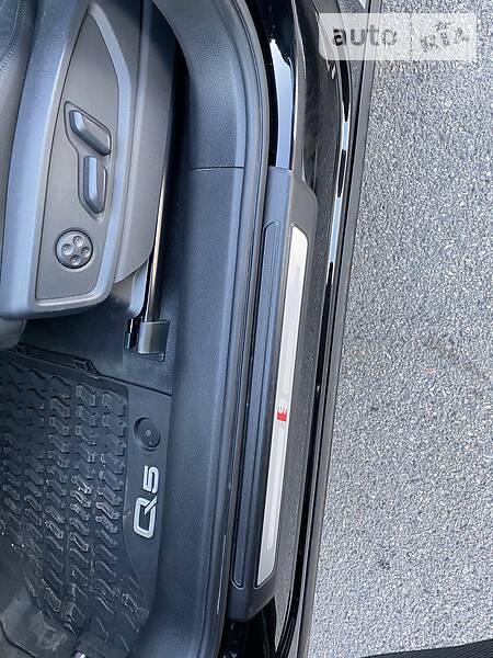 Позашляховик / Кросовер Audi Q5 2018 в Дніпрі