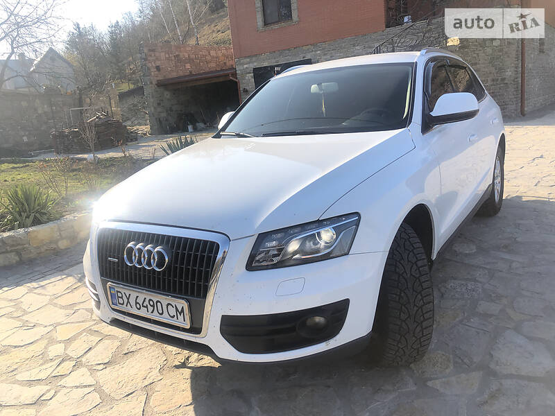 Позашляховик / Кросовер Audi Q5 2011 в 