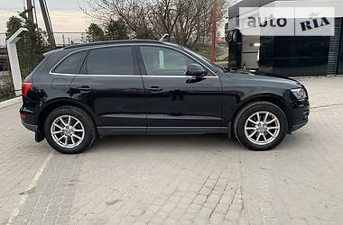 Позашляховик / Кросовер Audi Q5 2010 в 