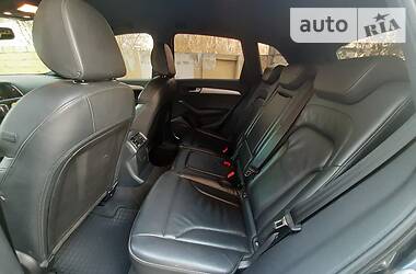 Позашляховик / Кросовер Audi Q5 2010 в 