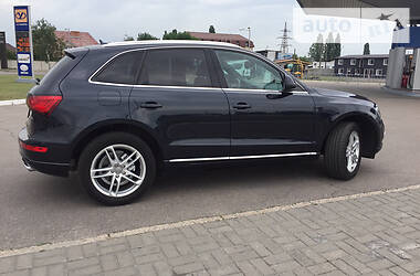 Позашляховик / Кросовер Audi Q5 2013 в Світловодську