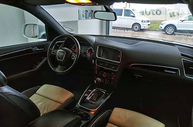 Внедорожник / Кроссовер Audi Q5 2010 в Херсоне