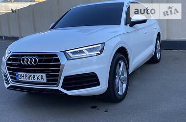 Позашляховик / Кросовер Audi Q5 2019 в 
