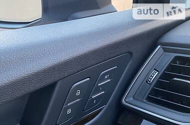 Позашляховик / Кросовер Audi Q5 2019 в 