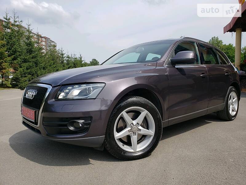 Внедорожник / Кроссовер Audi Q5 2010 в Тернополе