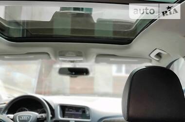 Позашляховик / Кросовер Audi Q5 2015 в 