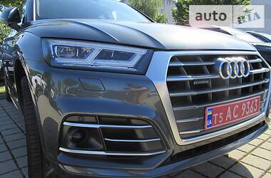 Внедорожник / Кроссовер Audi Q5 2019 в Киеве