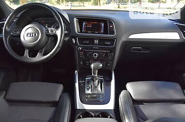 Позашляховик / Кросовер Audi Q5 2016 в 