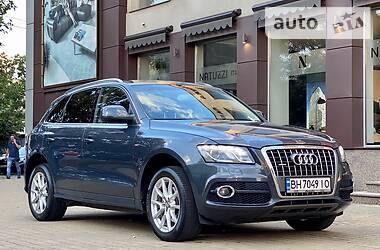 Внедорожник / Кроссовер Audi Q5 2010 в Одессе