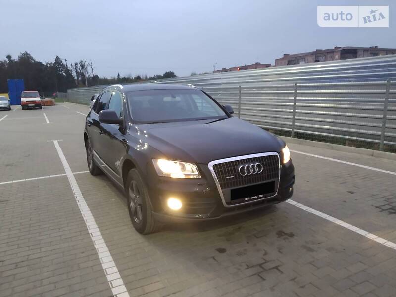 Внедорожник / Кроссовер Audi Q5 2010 в Дубно