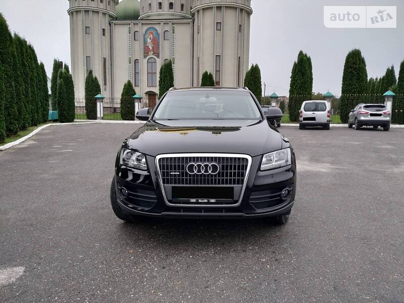 Внедорожник / Кроссовер Audi Q5 2010 в Дубно
