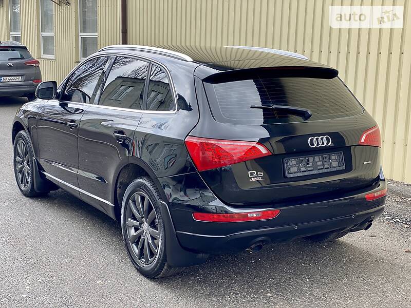 Позашляховик / Кросовер Audi Q5 2010 в Києві