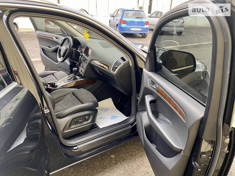 Позашляховик / Кросовер Audi Q5 2010 в Києві