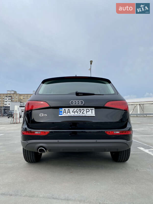 Внедорожник / Кроссовер Audi Q5 2013 в Киеве