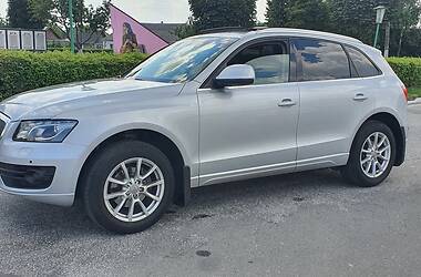 Внедорожник / Кроссовер Audi Q5 2010 в 