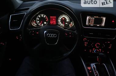 Внедорожник / Кроссовер Audi Q5 2010 в Запорожье