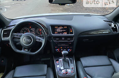Позашляховик / Кросовер Audi Q5 2013 в 