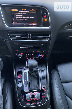 Позашляховик / Кросовер Audi Q5 2013 в 