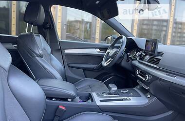 Позашляховик / Кросовер Audi Q5 2018 в 