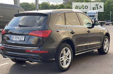 Внедорожник / Кроссовер Audi Q5 2016 в Ровно