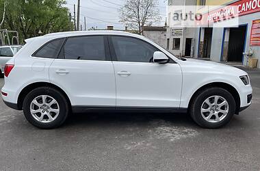 Внедорожник / Кроссовер Audi Q5 2010 в Чернигове