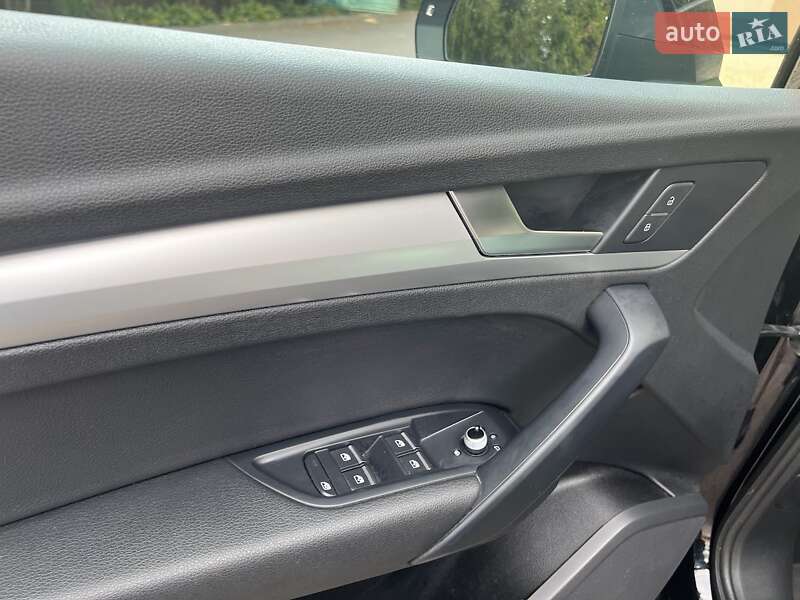 Внедорожник / Кроссовер Audi Q5 2019 в Ивано-Франковске