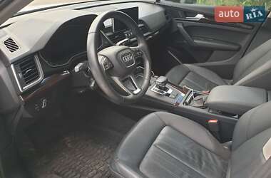 Внедорожник / Кроссовер Audi Q5 2018 в 