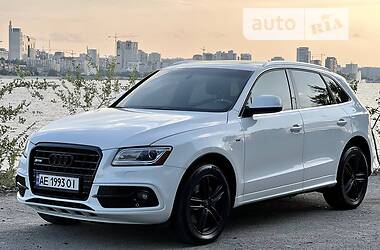 Внедорожник / Кроссовер Audi Q5 2016 в 