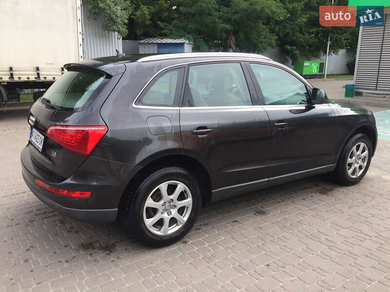Внедорожник / Кроссовер Audi Q5 2011 в Киеве