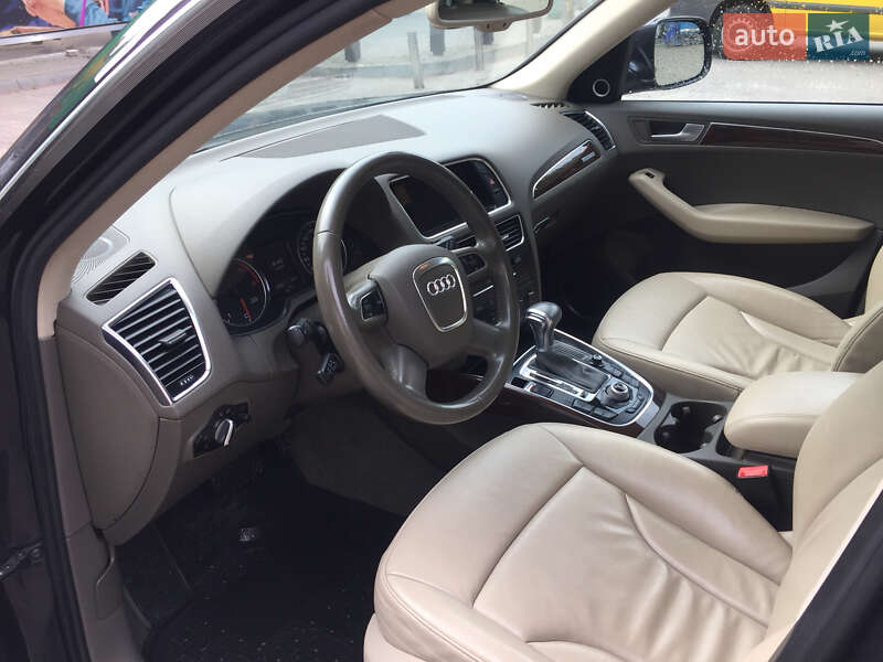 Внедорожник / Кроссовер Audi Q5 2011 в Киеве