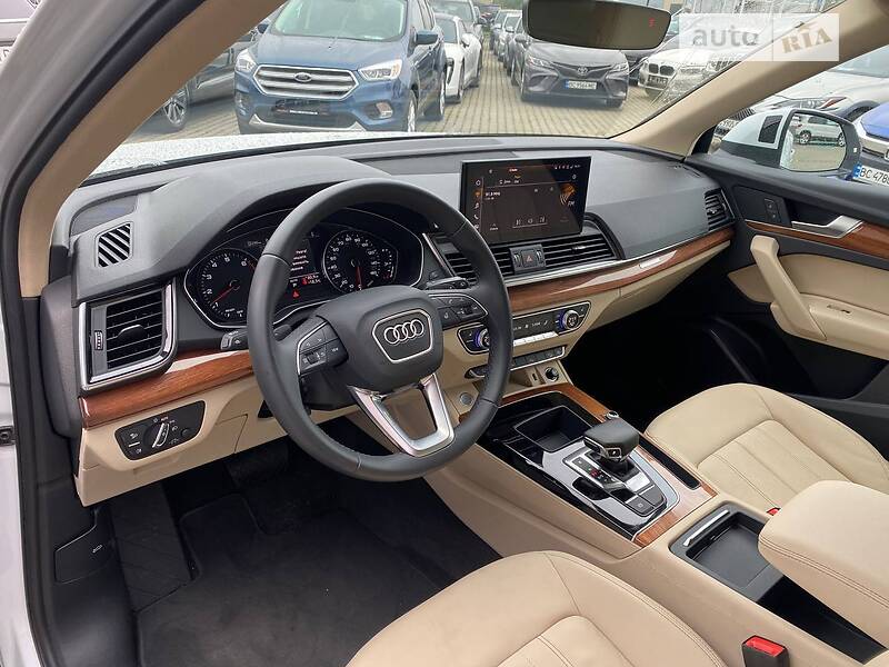 Позашляховик / Кросовер Audi Q5 2021 в Львові