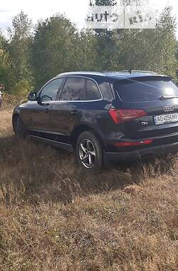 Внедорожник / Кроссовер Audi Q5 2012 в Ужгороде
