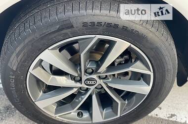 Внедорожник / Кроссовер Audi Q5 2021 в 