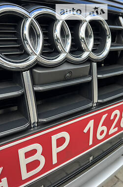 Позашляховик / Кросовер Audi Q5 2021 в 