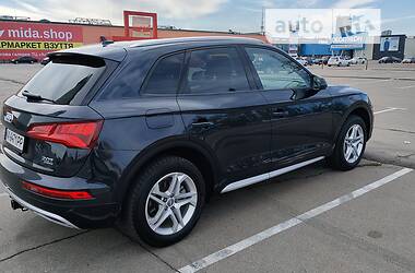 Позашляховик / Кросовер Audi Q5 2018 в Києві