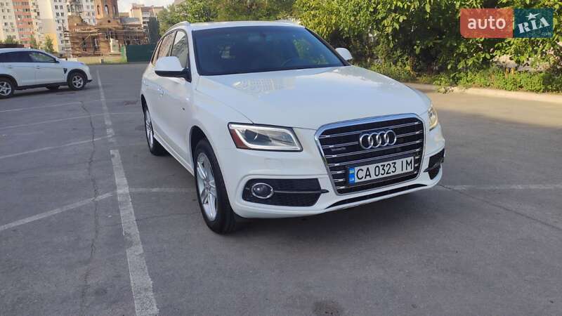 Внедорожник / Кроссовер Audi Q5 2015 в 