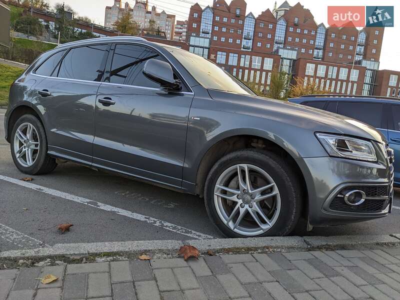 Внедорожник / Кроссовер Audi Q5 2015 в Киеве