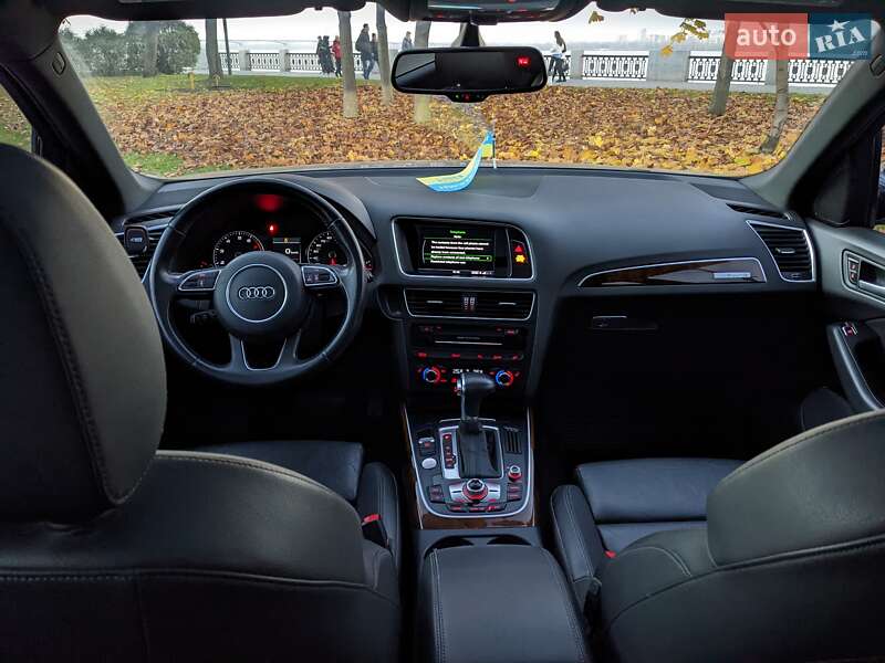 Внедорожник / Кроссовер Audi Q5 2015 в Киеве