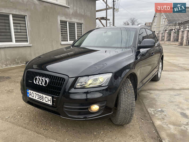 Внедорожник / Кроссовер Audi Q5 2012 в Тячеве