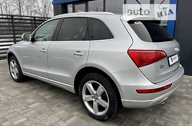 Позашляховик / Кросовер Audi Q5 2012 в 