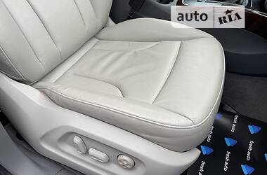 Позашляховик / Кросовер Audi Q5 2012 в 