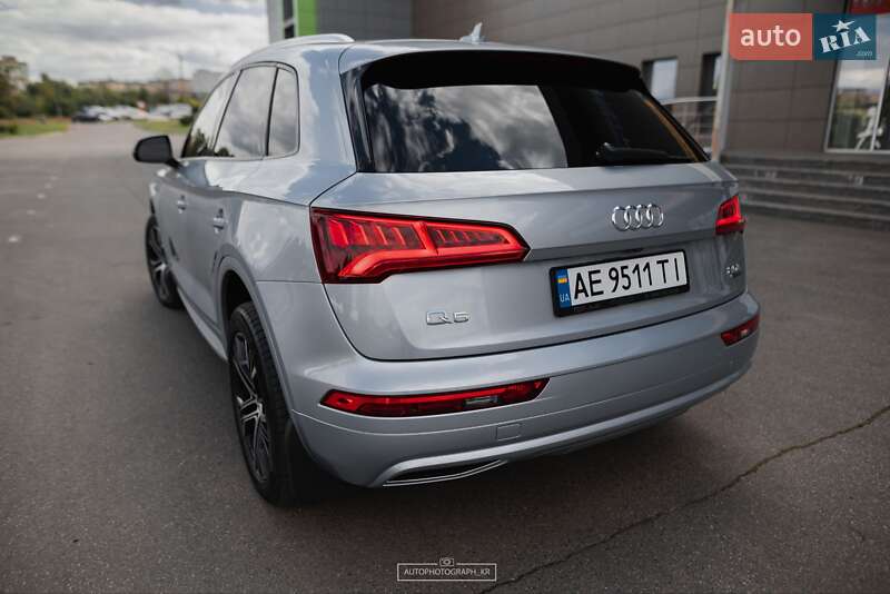 Внедорожник / Кроссовер Audi Q5 2018 в Кривом Роге