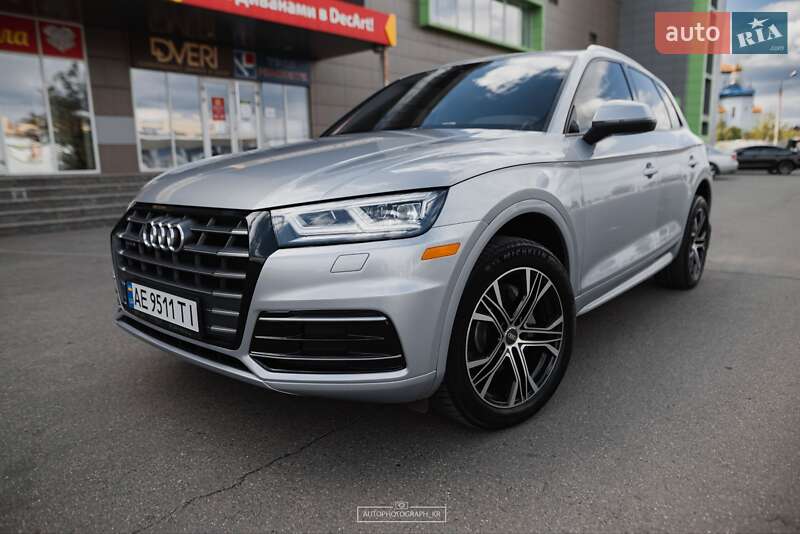 Внедорожник / Кроссовер Audi Q5 2018 в Кривом Роге
