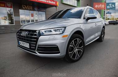 Внедорожник / Кроссовер Audi Q5 2018 в 
