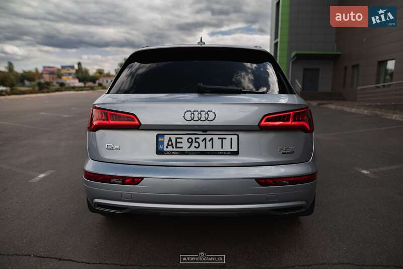 Внедорожник / Кроссовер Audi Q5 2018 в Кривом Роге