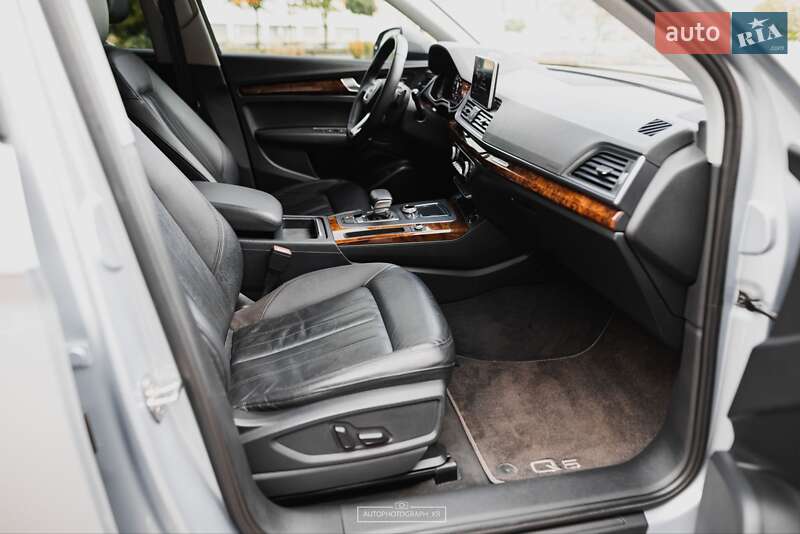 Внедорожник / Кроссовер Audi Q5 2018 в Кривом Роге