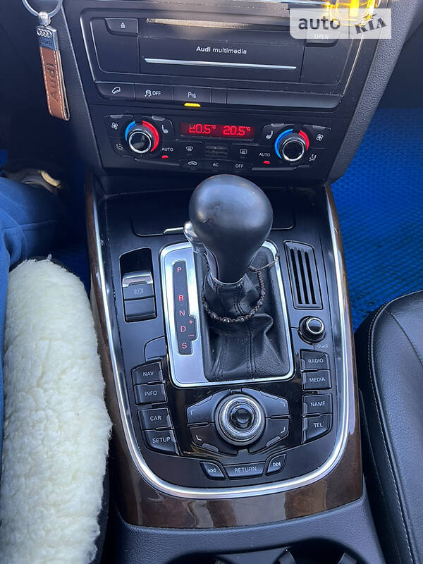 Внедорожник / Кроссовер Audi Q5 2010 в Калуше