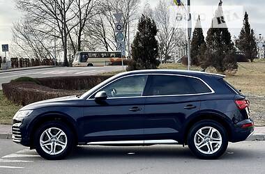 Внедорожник / Кроссовер Audi Q5 2019 в 